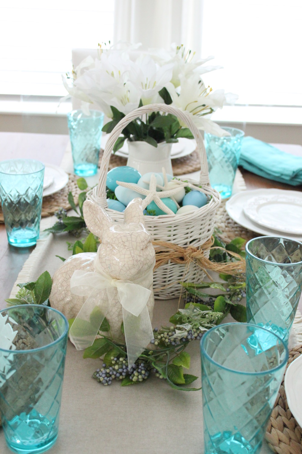 10 Coastal Easter Tablescapes to Inspire! - Caron's Beach House